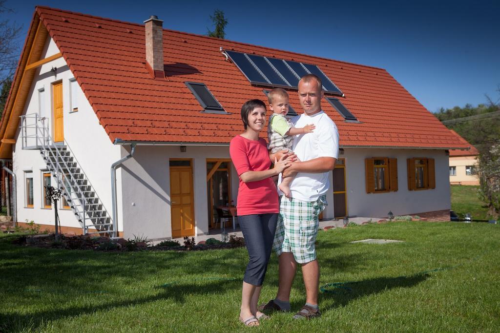 Rozmaring Vendeghaz Hotel Zengővárkony Exterior foto